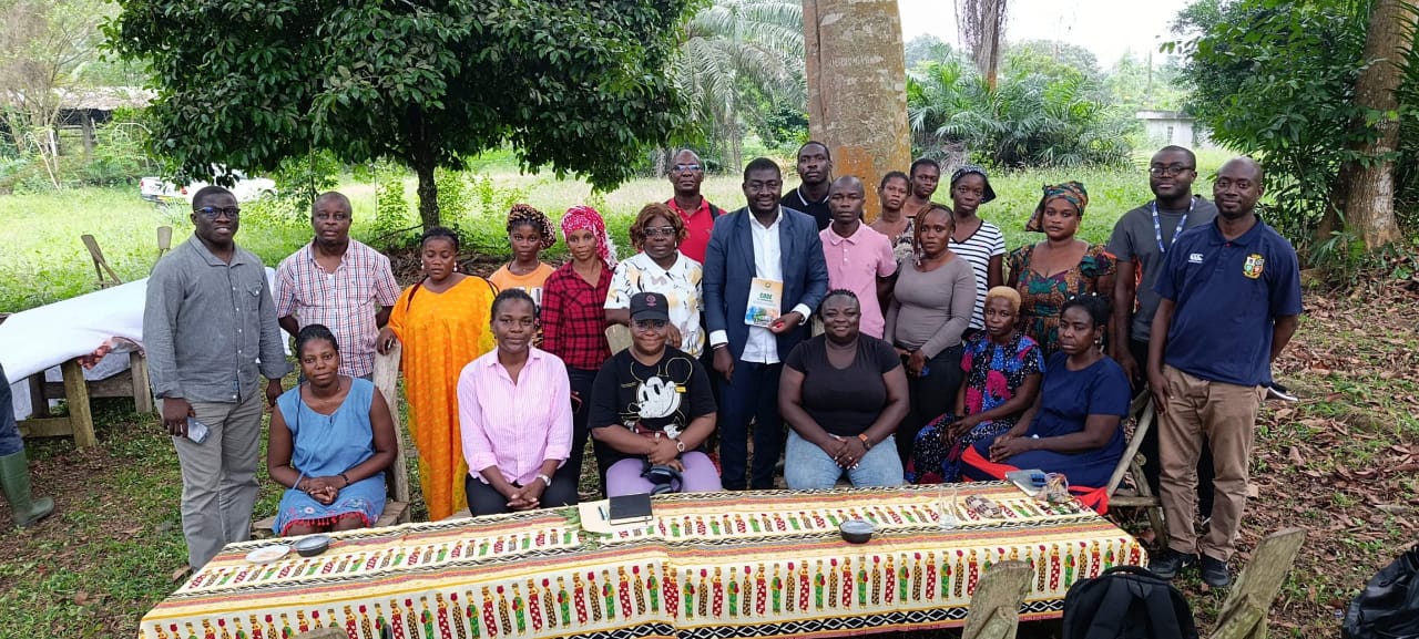 CONCERVATION DES FORÊTS : LA PCA DU RJICCE PARTAGE SON EXPÉRIENCE AVEC D’AUTRES JOURNALISTES IVOIRIENS