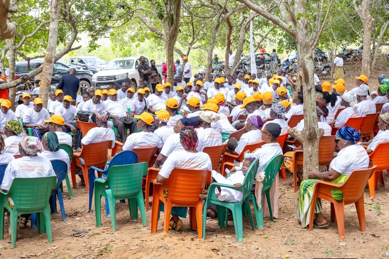 CÔTE D’IVOIRE-FILIÈRE ANACARDE : LE CONSEIL COTON ANACARDE KARITÉ BOUCLE SA CAMPAGNE DE SENSIBILISATION  À  OUÉREGUEKAHA