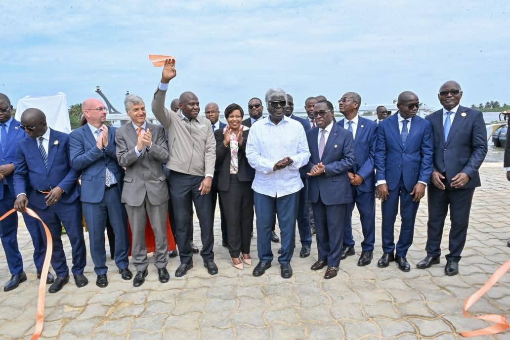 CÔTE D'IVOIRE : LE GOUVERNEMENT REMET LES OUVRAGES DU PROJET WACA POUR RENFORCER LA LUTTE CONTRE L’EROSION COTIERE